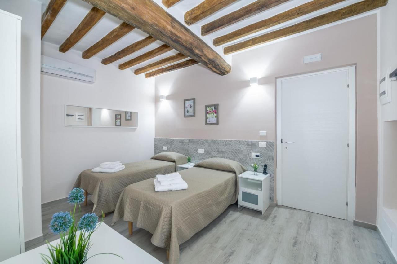 Отель Residenza Borgo Guazzo Парма Экстерьер фото