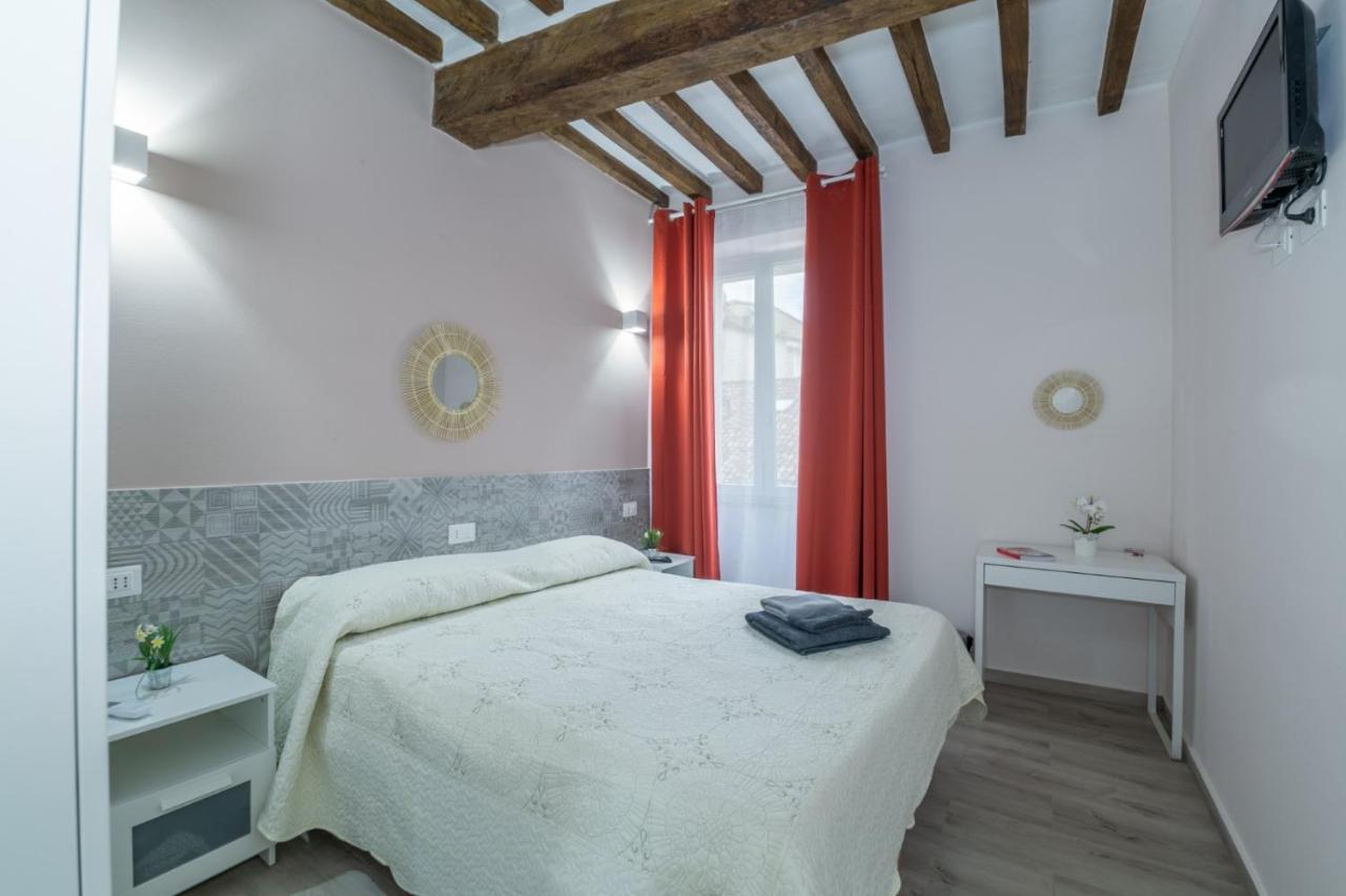 Отель Residenza Borgo Guazzo Парма Экстерьер фото